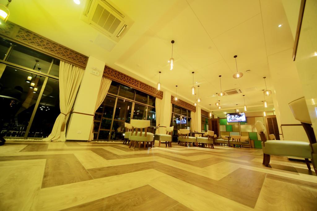 Hotel Africana Kampala Exterior photo