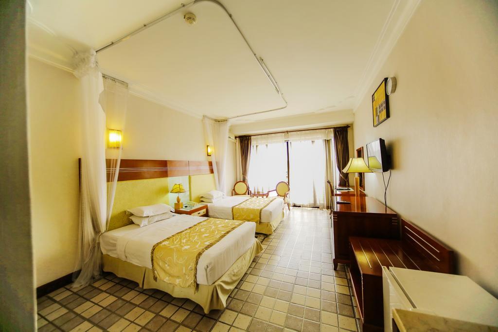 Hotel Africana Kampala Exterior photo