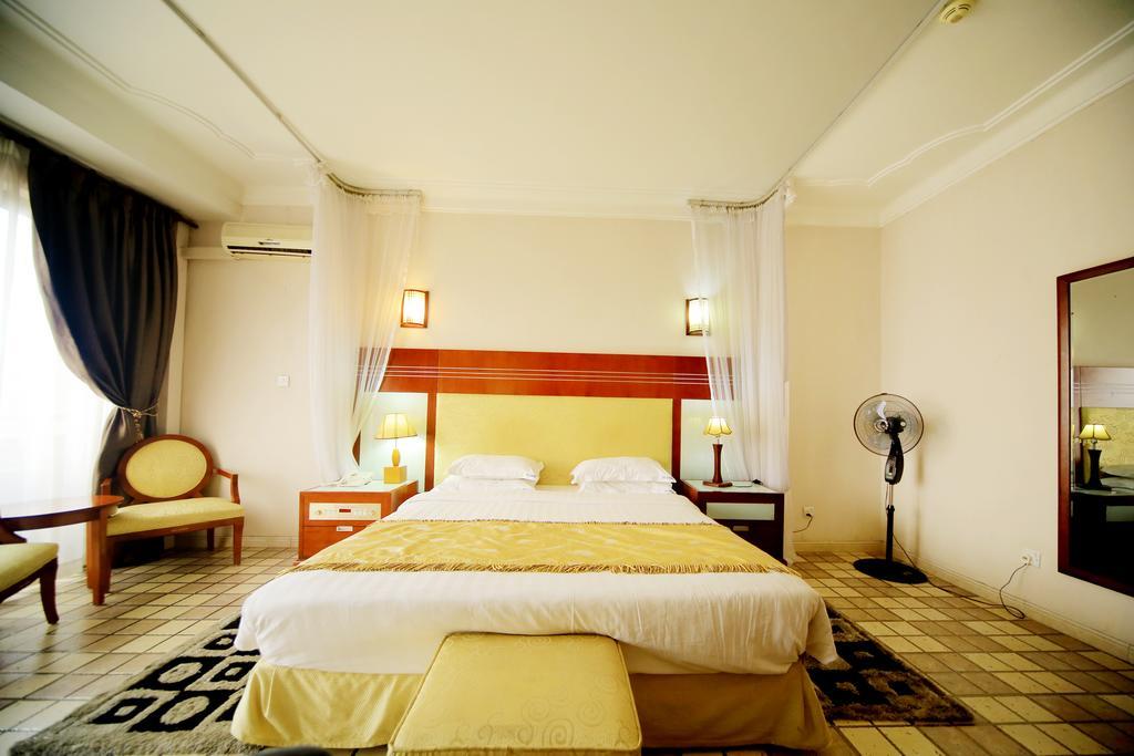 Hotel Africana Kampala Exterior photo