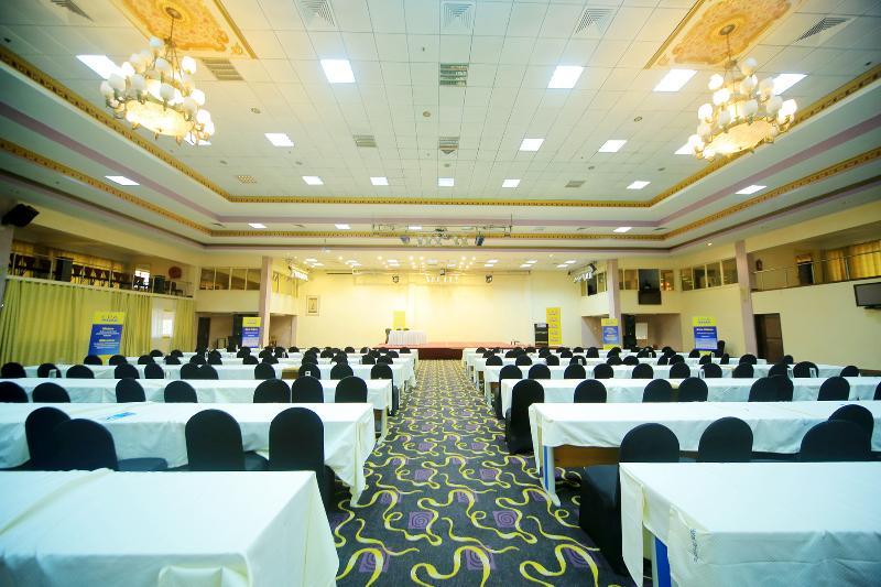 Hotel Africana Kampala Exterior photo