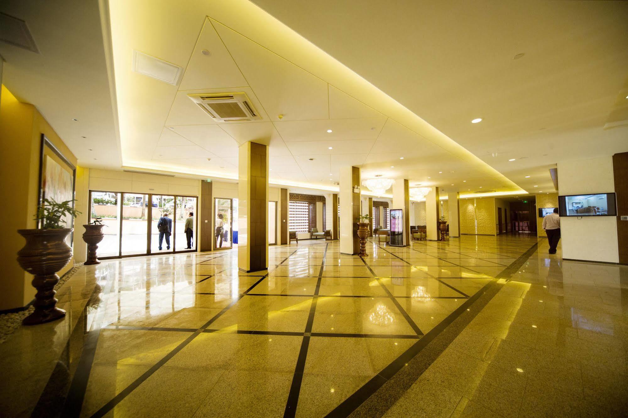 Hotel Africana Kampala Exterior photo