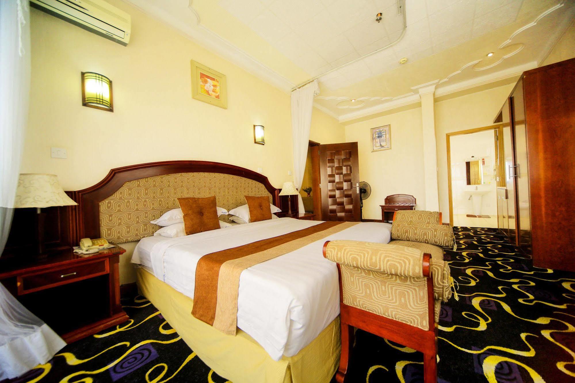 Hotel Africana Kampala Exterior photo
